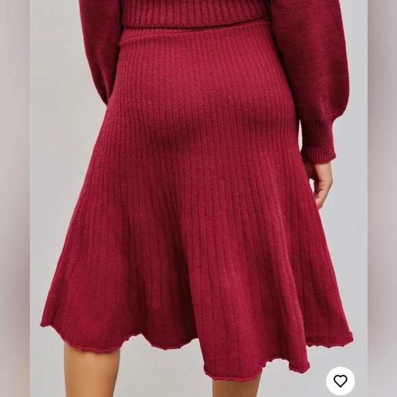 CIDER KNIT MIDDLE WAIST SOLID RUFFLE MIDI SWEATER SKIRT Burgundy Red - Picture 3 of 7